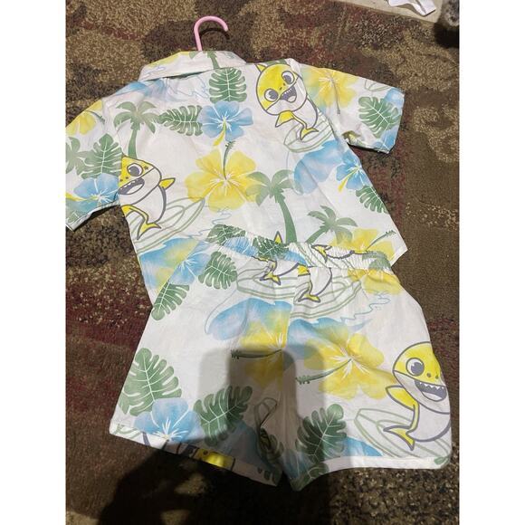 Nickelodeon Baby Shark Toddler Boy 2 Piece Woven Short Set short sleeve cream 2T - Picture 8 of 8